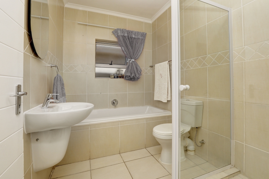 3 Bedroom Property for Sale in Sonkring Western Cape